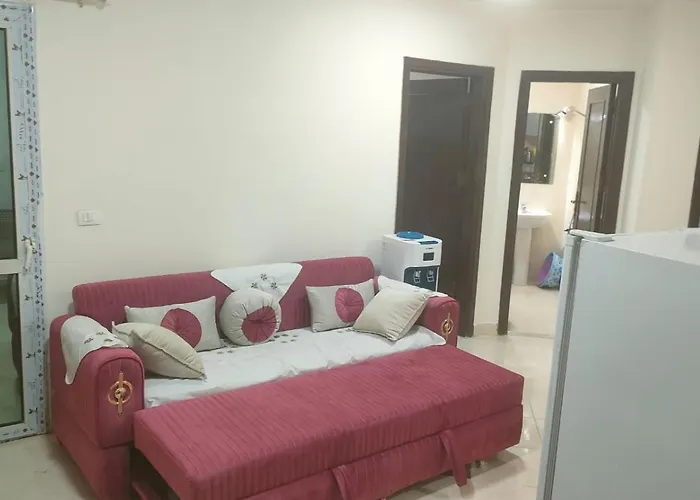 Elite House *